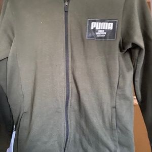Boy 10-12 puma
